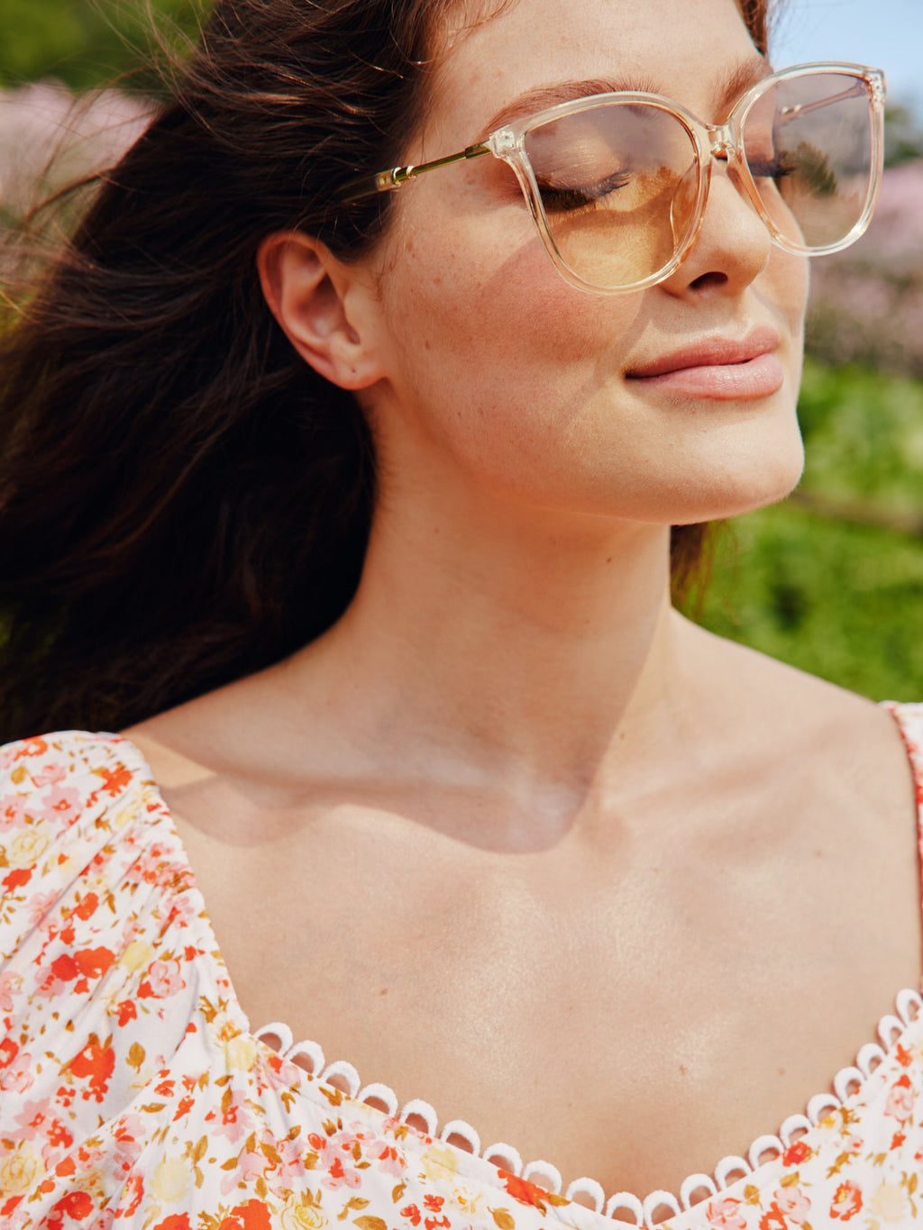 Metal Detail Cat Eye Frame Sunglasses With Box